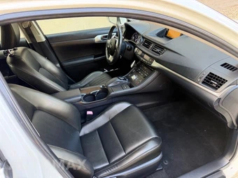 2011 Lexus CT 200h Premium - miniatura 11