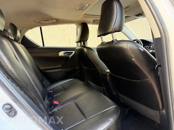 2011 Lexus CT 200h Premium - miniatura 13