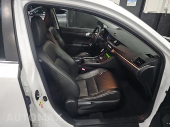 2011 Lexus CT 200h Premium – miniatura 8