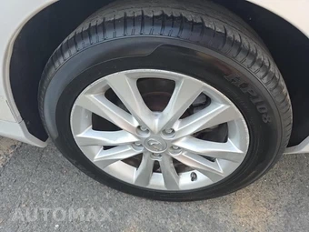 2011 Lexus ES 350 – miniatura 11