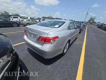 2011 Lexus ES 350 - miniatura 2