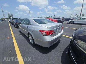 2011 Lexus ES 350 - miniatura 3