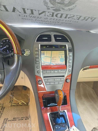 2011 Lexus ES 350 – miniatura 10