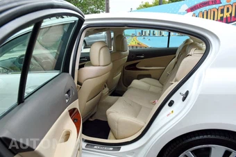 2011 Lexus GS 450h - miniatura 15