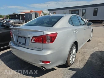 2011 Lexus IS 250 Sedan – miniatura 4