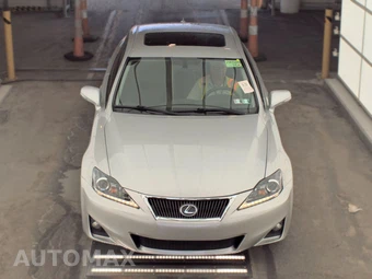 2011 Lexus IS 350 Sedan – miniatura 2