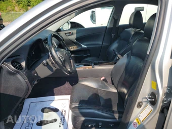 2011 Lexus IS 350 Sedan – miniatura 7