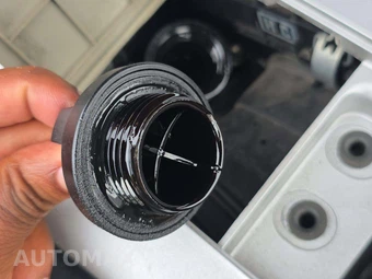 2011 Lexus LS 460 - miniatura 25