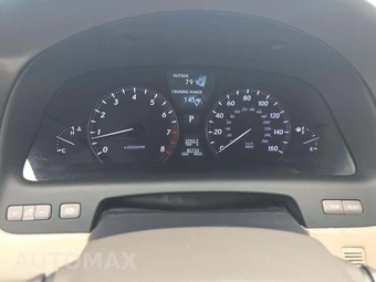 2011 Lexus LS 460 - miniatura 9