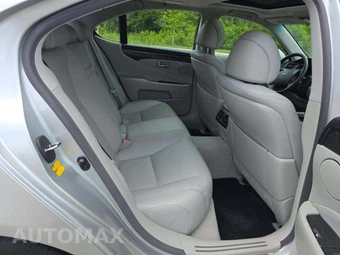 2011 Lexus LS 460 – miniatura 13