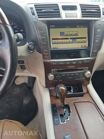 2011 Lexus LS 460 – miniatura 11