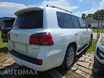 2011 Lexus LX 570 – miniatura 3