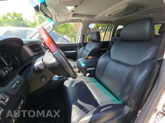 2011 Lexus LX 570 – miniatura 6