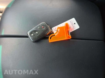 2011 Lexus LX 570 – miniatura 8