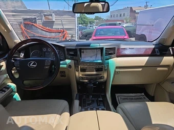2011 Lexus LX 570 – miniatura 14