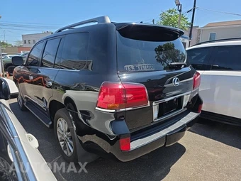 2011 Lexus LX 570 – miniatura 6