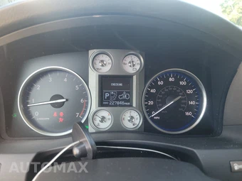 2011 Lexus LX 570 – miniatura 12