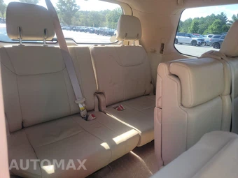 2011 Lexus LX 570 – miniatura 14