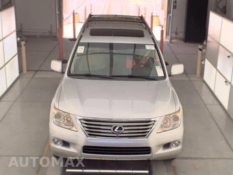 2011 Lexus LX 570 – miniatura 2