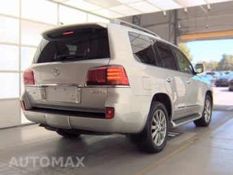 2011 Lexus LX 570 – miniatura 4