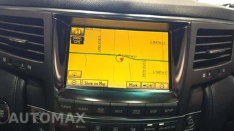 2011 Lexus LX 570 - miniatura 21