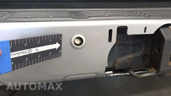 2011 Lexus LX 570 - miniatura 23