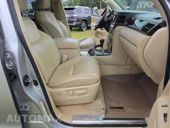 2011 Lexus LX 570 – miniatura 16
