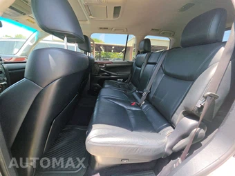 2011 Lexus LX 570 - miniatura 13