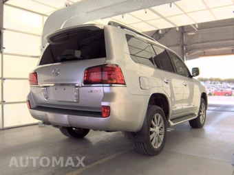2011 Lexus LX 570 - miniatura 4