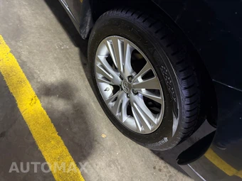 2011 Lexus RX 450h - miniatura 10