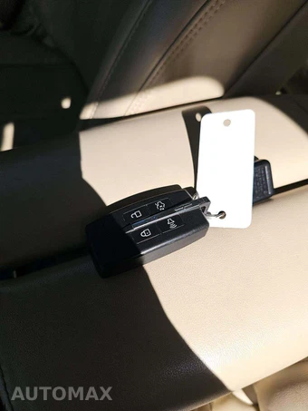 2011 Lincoln MKS – miniatura 8