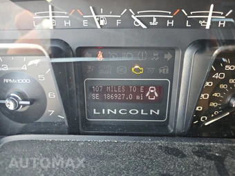 2011 Lincoln Navigator - miniatura 12