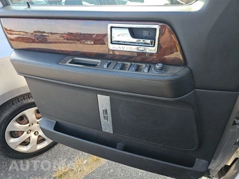 2011 Lincoln Navigator - miniatura 9