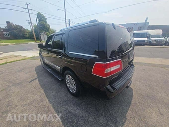 2011 Lincoln Navigator - miniatura 2
