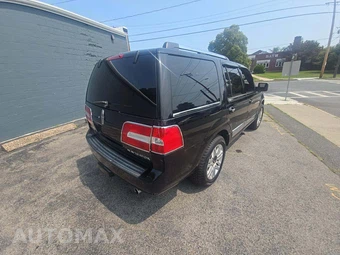 2011 Lincoln Navigator - miniatura 3