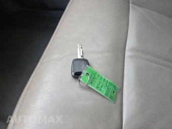 2011 Lincoln Town Car Signature Limited - miniatura 13
