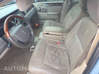 2011 Lincoln Town Car Signature Limited - miniatura 9