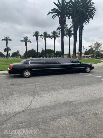 2011 Lincoln Town Car Signature Limited — car from the USA, Manheim Buy-Now listing at AUTOMAX