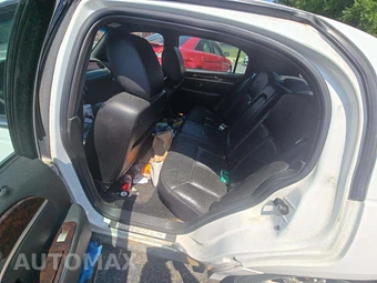 2011 Lincoln Town Car Signature Limited – miniatura 13