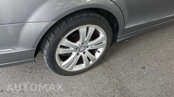 2011 Mercedes-Benz C 300 4MATIC – miniatura 35