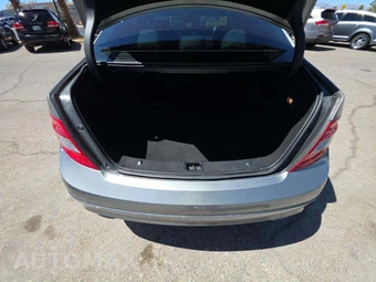 2011 Mercedes-Benz C 300 - miniatura 14