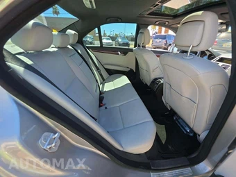 2011 Mercedes-Benz C 300 - miniatura 16