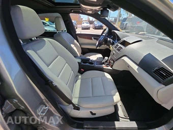 2011 Mercedes-Benz C 300 - miniatura 18