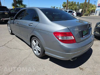 2011 Mercedes-Benz C 300 - miniatura 2