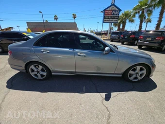 2011 Mercedes-Benz C 300 - miniatura 4