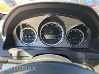 2011 Mercedes-Benz C 300 - miniatura 9