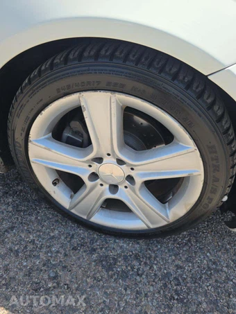 2011 Mercedes-Benz C 300 – miniatura 24