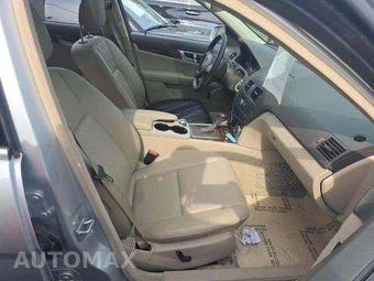 2011 Mercedes-Benz C 300 – miniatura 18