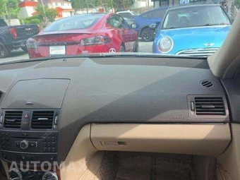 2011 Mercedes-Benz C 300 – miniatura 19