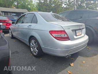 2011 Mercedes-Benz C 300 – miniatura 2